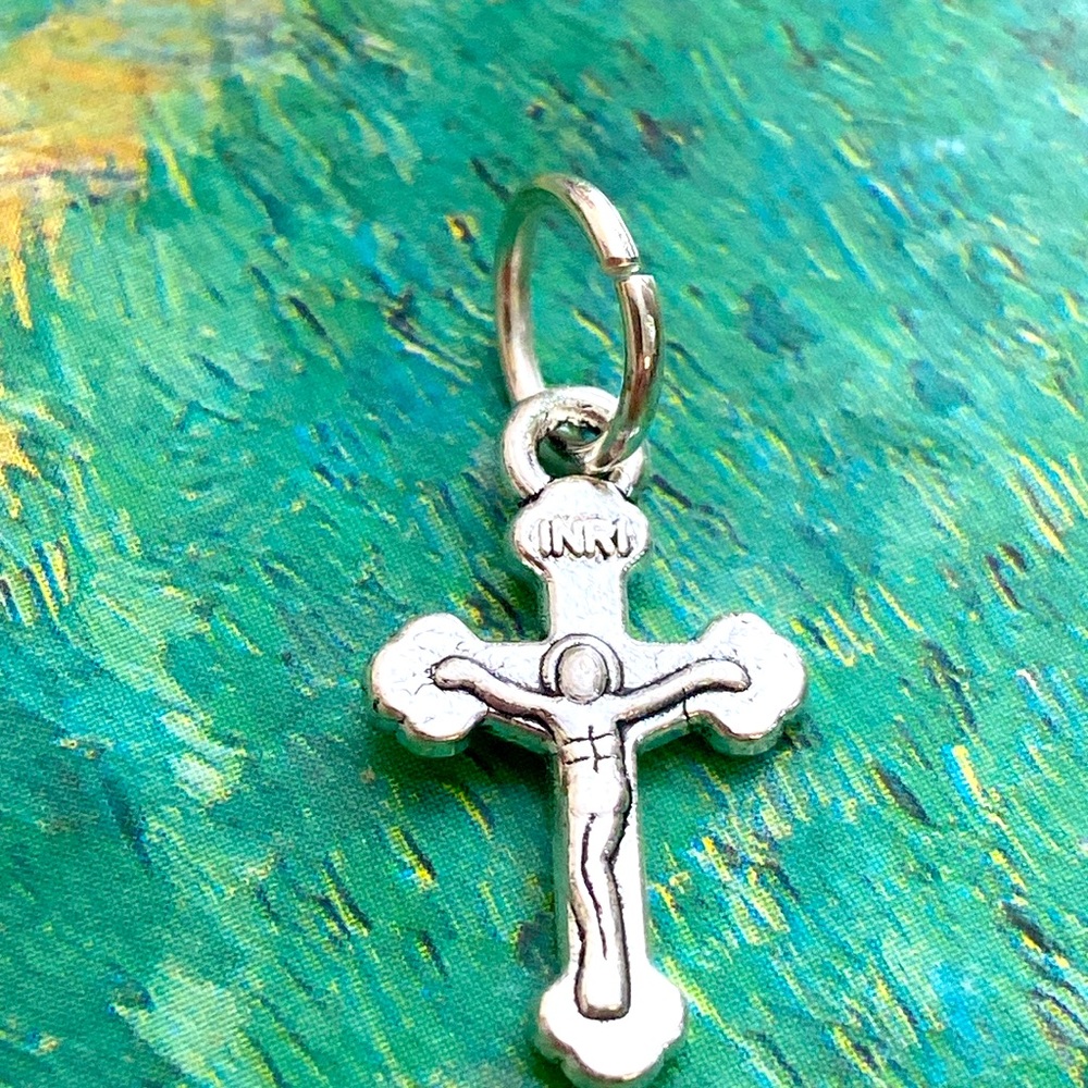5/$10❤️❤️❤️NEW TIBETAN SILVER RELIGIOUS CROSS CHARM PENDANT